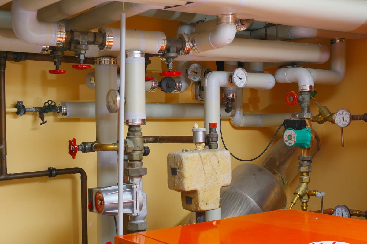Expert Plumbing Solutions - Redefine Space Pte Ltd
